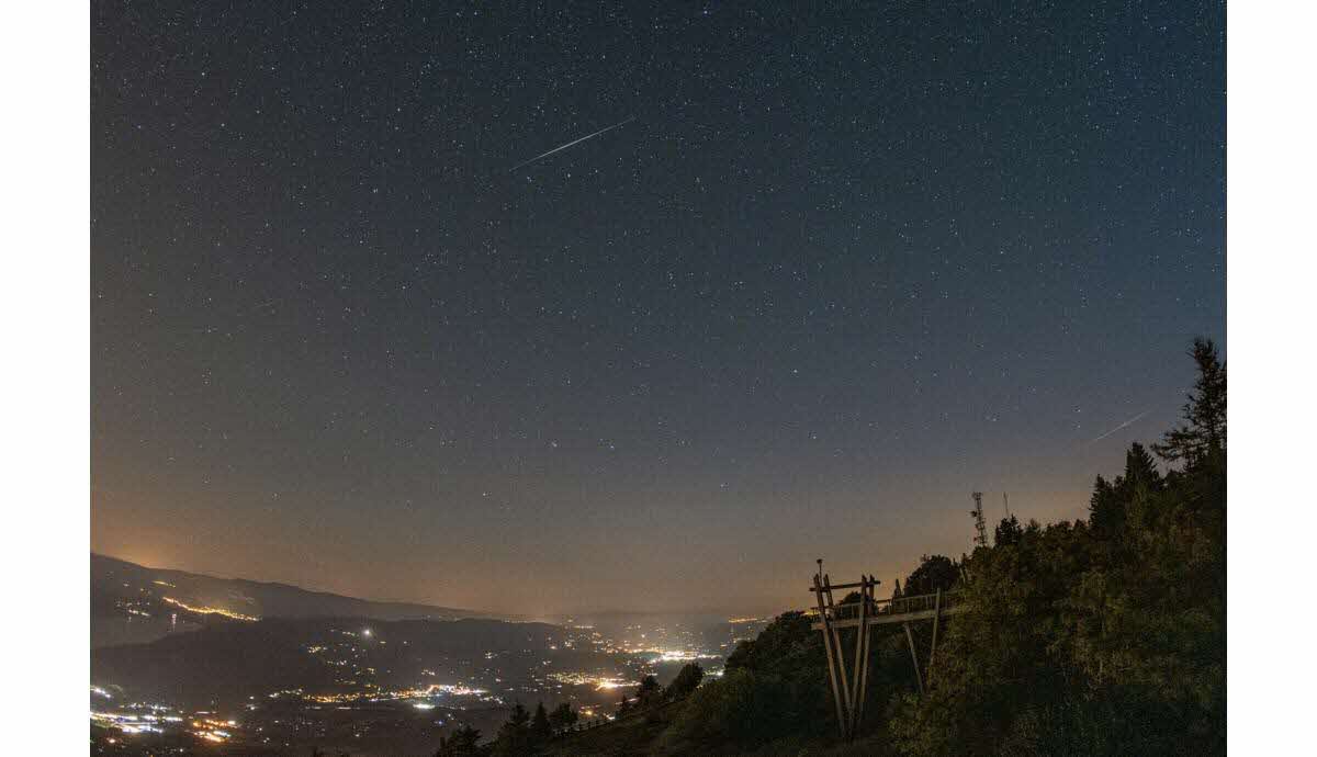 découvrez les nuits étoilées de 2024 : un événement exceptionnel pour les passionnés d'astronomie et les amoureux de la nature. profitez de moments magiques sous un ciel rempli d'étoiles, avec des activités fascinantes, des observations lunaires et des conférences inspirantes sur l'univers. ne manquez pas cette expérience céleste unique !