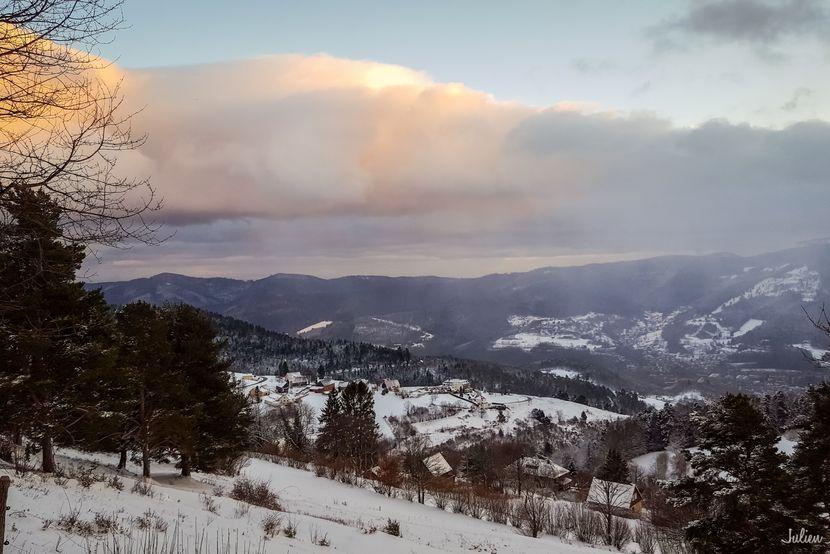 explorez des paysages diversifiés allant des montagnes majestueuses aux plages ensoleillées. découvrez la beauté et la richesse des environnements naturels à travers le monde.