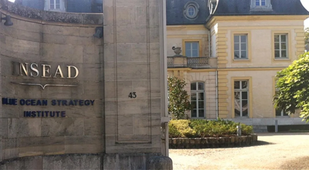 découvrez comment réguler les fêtes à la maison avec des astuces pratiques et des conseils de l'insead pour créer un environnement harmonieux et festif. apprenez à gérer les attentes et à maximiser le plaisir de vos invités tout en maintenant l'équilibre dans votre espace.