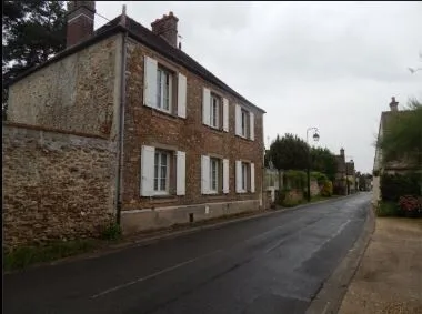 découvrez saint-sauveur-sur-école, un charmant village français alliant patrimoine historique et paysages naturels. idéal pour les amoureux de la nature, ce lieu offre des activités de plein air, des balades au bord de l'école et une atmosphère paisible. explorez ses ruelles pittoresques et profitez d'une expérience authentique en seine-et-marne.