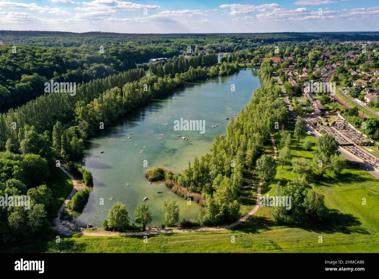 découvrez samoreau, une charmante commune en île-de-france. explorez ses paysages pittoresques, son patrimoine historique et profitez d'activités en plein air pour toute la famille. parfait pour une escapade tranquille à proximité de la nature.