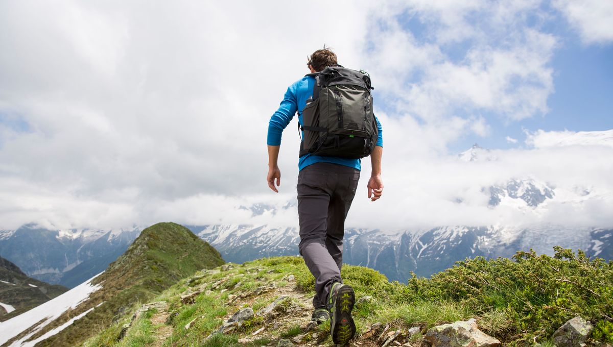 découvrez les nombreux bienfaits de la randonnée sur votre santé physique et mentale. améliorez votre condition physique, réduisez le stress et reconnectez avec la nature grâce à cette activité accessible à tous. enfilez vos chaussures et partez à l'aventure pour une meilleure qualité de vie !