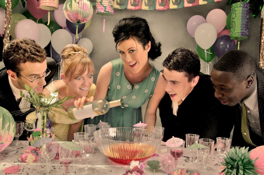 découvrez nos conseils et astuces pour organiser une soirée inoubliable. que ce soit pour un anniversaire, un dîner entre amis ou un événement spécial, apprenez à créer l'ambiance parfaite, choisir la décoration, la musique et le menu qui raviront vos invités.