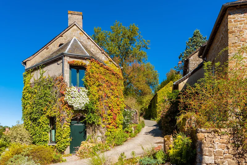 découvrez des escapades inoubliables en île-de-france, entre nature apaisante, visites culturelles et gourmandises locales. évadez-vous le temps d'un week-end ou d'une journée et explorez les trésors cachés de cette région riche en surprises.