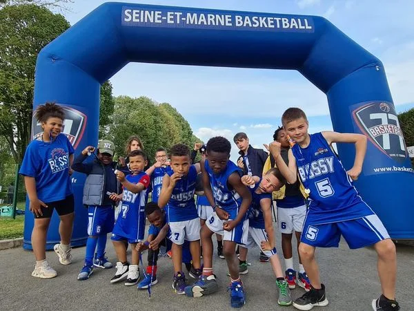 découvrez les célébrations de la fête nationale en seine-et-marne ! participez aux spectacles, feux d'artifice et festivités pour commémorer le 14 juillet dans une ambiance festive et conviviale.