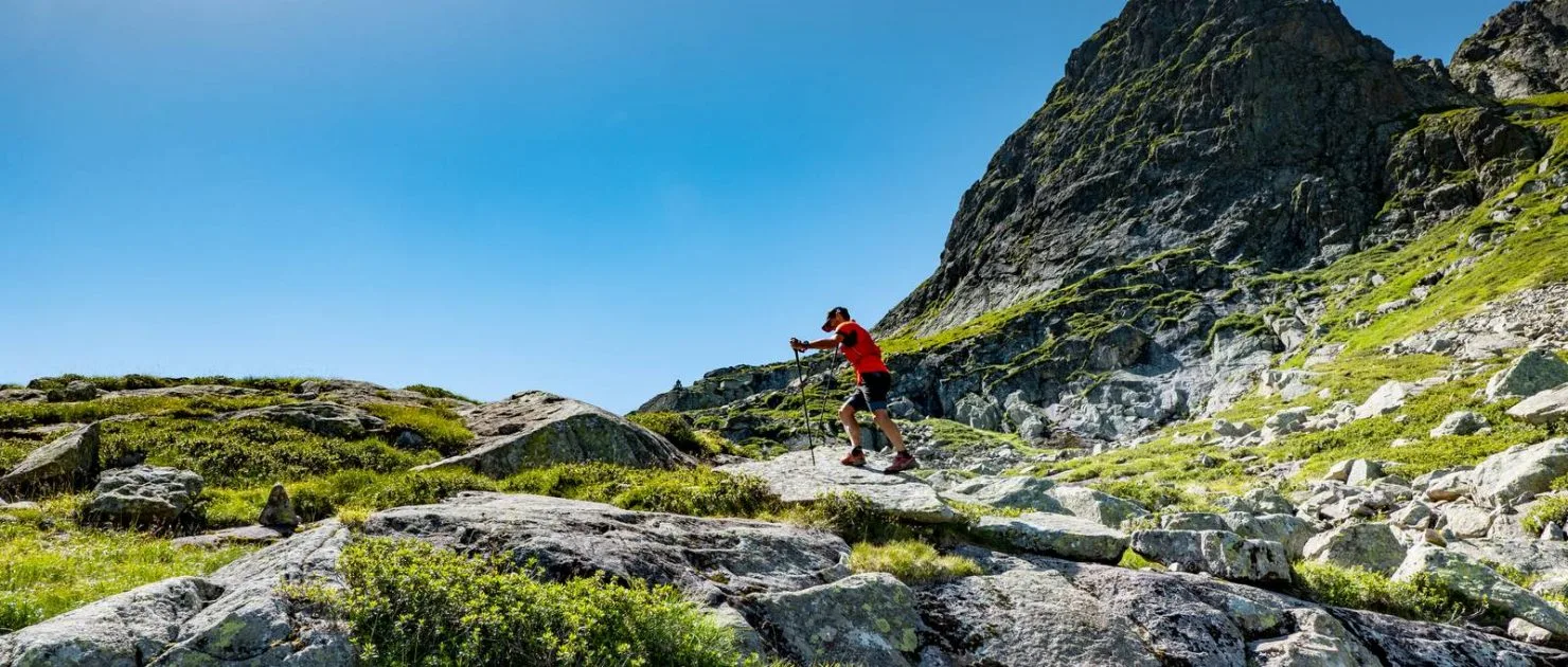découvrez des randonnées sensations fortes pour les amateurs de frissons et d'aventure ! explorez des paysages à couper le souffle tout en vous adonnant à des activités palpitantes, idéales pour les passionnés de nature et d'adrénaline.