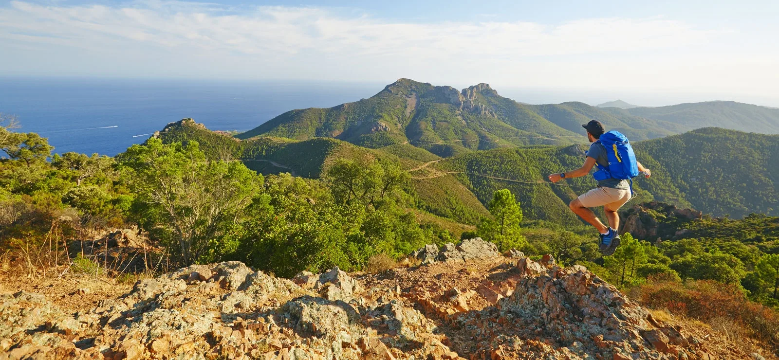 découvrez des randonnées sensations fortes qui vous plongeront au cœur de la nature sauvage. préparez-vous à relever des défis palpitants, alliant adrénaline et paysages à couper le souffle. que vous soyez amateur de trekking en montagne ou d'exploration de terrains accidentés, nos aventures sont conçues pour les amoureux de sensations intenses. rejoignez-nous pour une expérience inoubliable et faites le plein d'émotions!