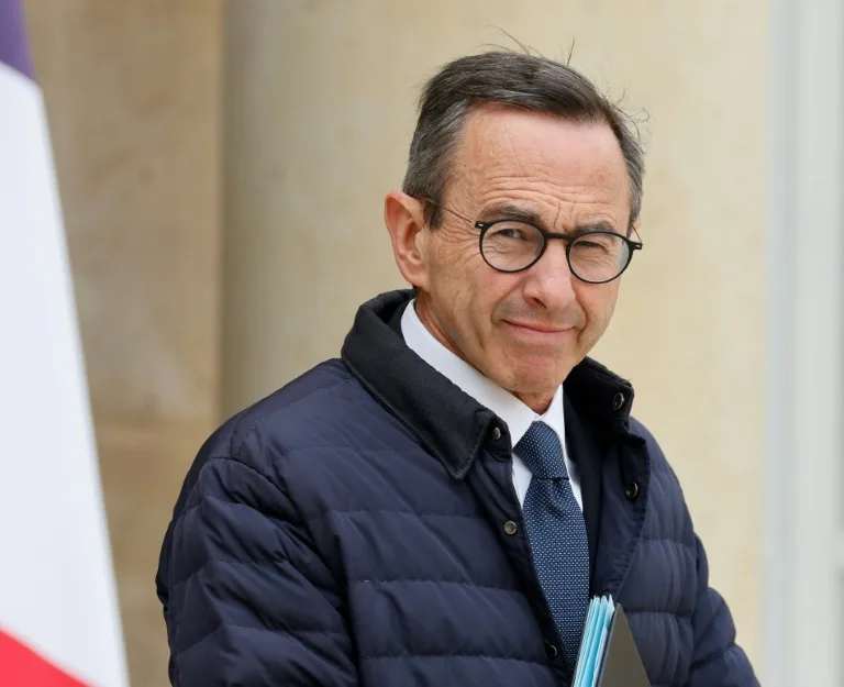 découvrez les meilleures sorties à paris en mai 2025 : événements culturels, concerts, festivals et activités incontournables pour profiter pleinement de la magie de la capitale française au printemps.