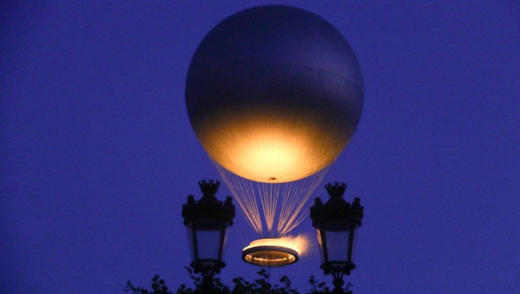 découvrez la vasque olympique de paris, symbole emblématique des jeux olympiques, qui incarne l'esprit d'unité et de compétition. visitez ce site unique et plongez dans l'histoire des jeux à travers son design moderne et son importance culturelle.