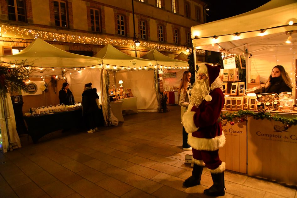 découvrez le marché de noël de fontainebleau, un événement incontournable alliant traditions festives et délices gourmands pour toute la famille.