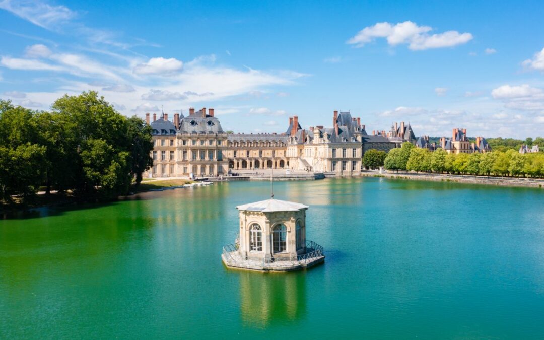 découvrez les adresses incontournables de fontainebleau pour profiter pleinement de son patrimoine, ses restaurants, boutiques et sites historiques.