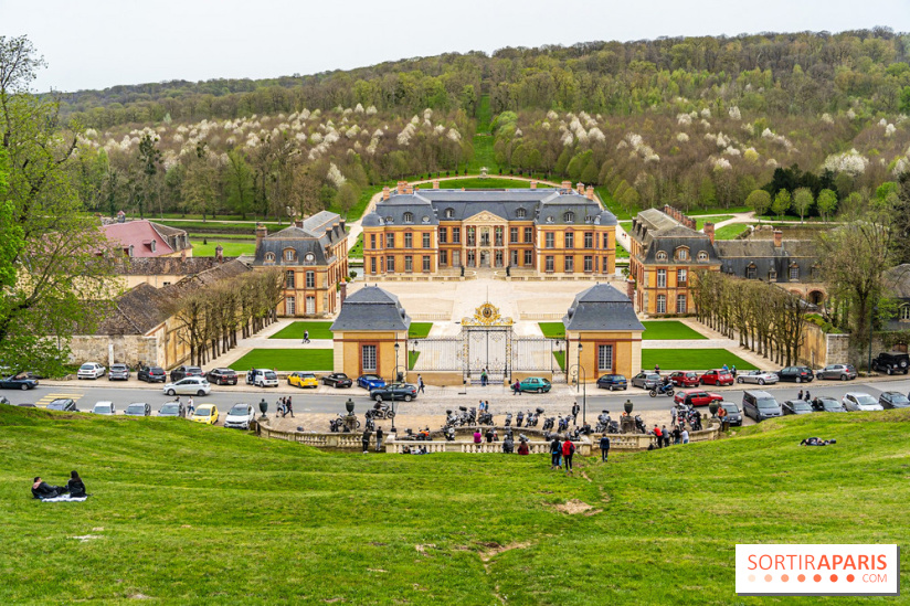 participez à la nuit des châteaux 2025 et vivez un dîner immersif unique au clocher de la duchesse, entre histoire et gastronomie.