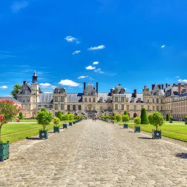 découvrez un week-end enchanteur à fontainebleau, entre nature, patrimoine historique et activités de plein air pour un séjour inoubliable.