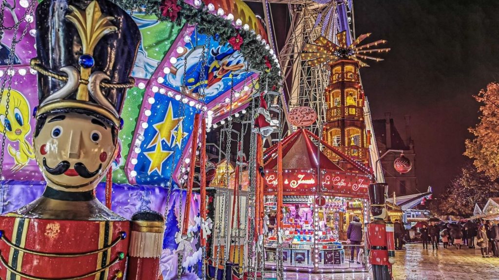 découvrez les derniers instants du marché de noël des tuileries, une fête foraine gourmande pleine de délices et de magie pour toute la famille.