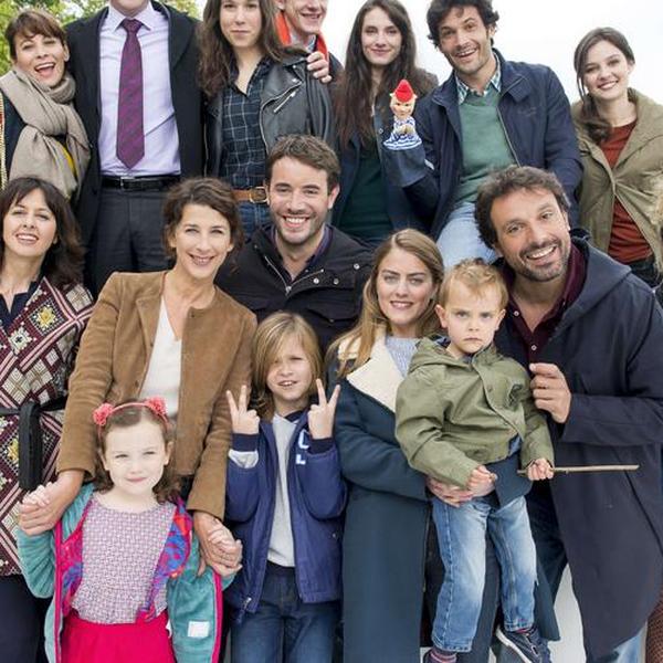 découvrez les coulisses inédites de 'fais pas ci, fais pas ça' et plongez au cœur des secrets de tournage et anecdotes exclusives de la série culte.