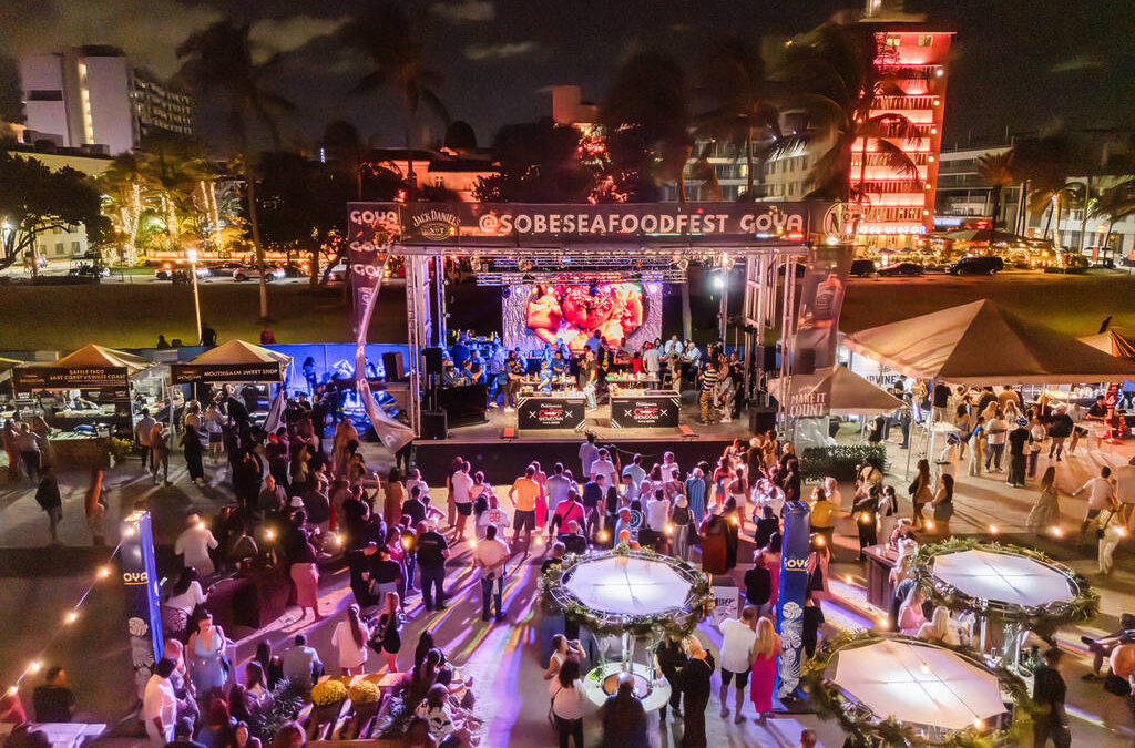 célébrez le 25e anniversaire du grand festival culinaire de miami, un événement incontournable pour les amateurs de gastronomie avec des chefs renommés, des dégustations exclusives et une ambiance festive unique.