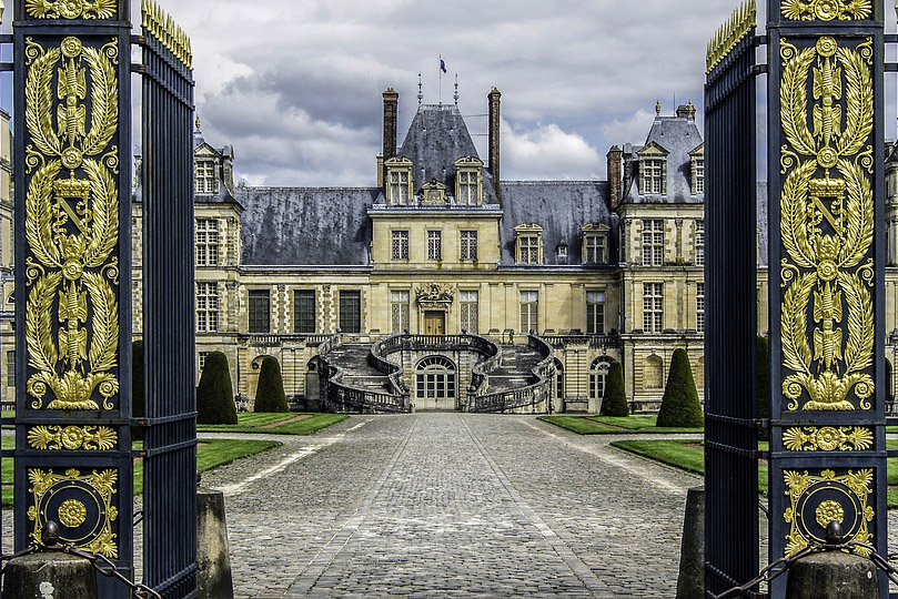 découvrez les meilleures adresses gourmandes à fontainebleau pour savourer des plats délicieux et des spécialités locales dans un cadre charmant.